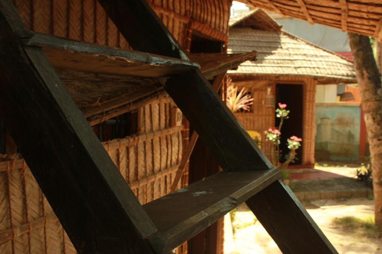 Elara Beach View Homestay Alappuzha Экстерьер фото